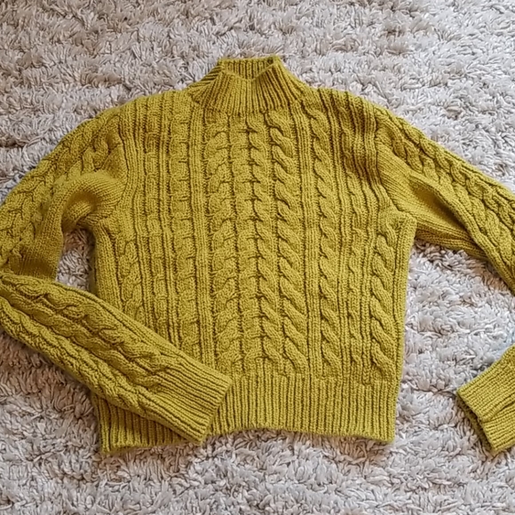 Sweater - Picture 1 of 1